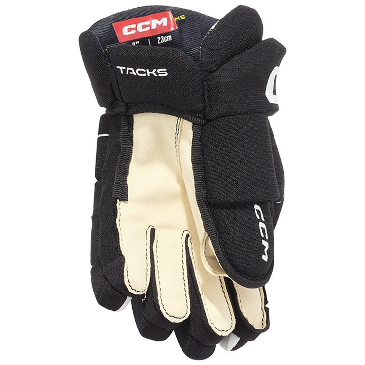 CCM Tacks AS 550 Hockey Glove - Youth 3 CCM Tacks AS 550 Hockey Glove - Youth - Image 3